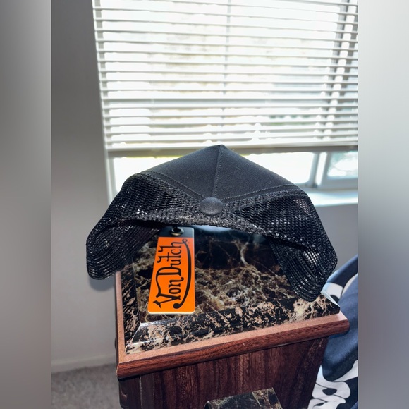 Von Dutch Trucker Hat *UNISEX* - Picture 2 of 3